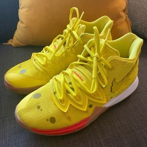 Nike Kyrie 5 SpongeBob SquarePants (Boys 5.5)